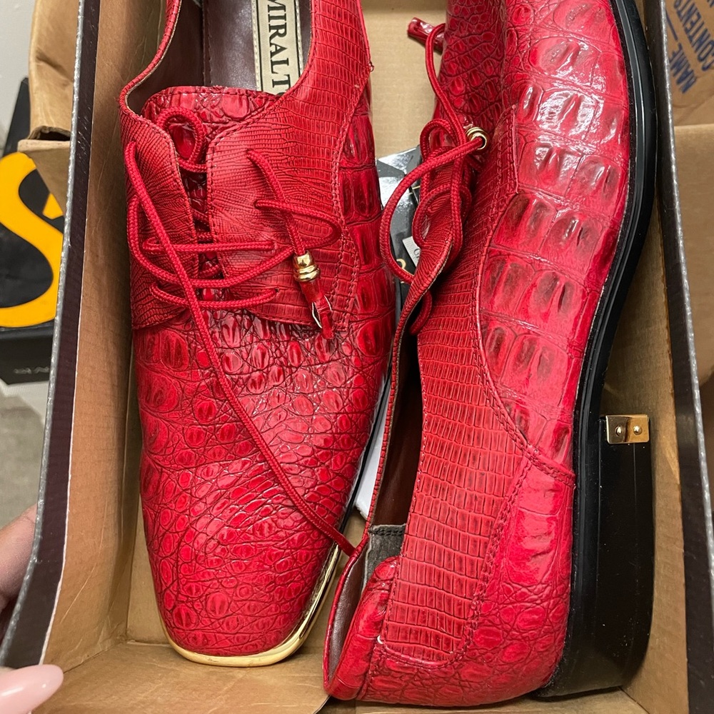 Men’s Red Gator Gold Tipped sz 12 Dress Shoes